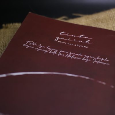 buku 3 batang